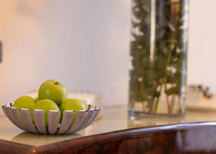 Lucrezia Dimore - * Ugento