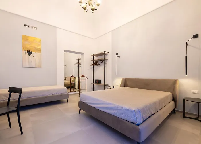 Pensión Lucrezia Dimore - *