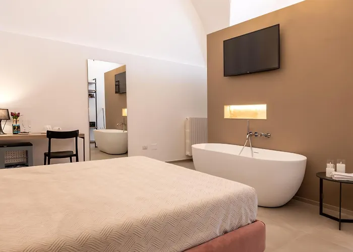 Lucrezia Dimore - Pensión Ugento